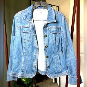 Women’s Flattering Denim Jean Jacket Size L